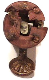 First Bergmann moving tongue made from vulcanized fiber